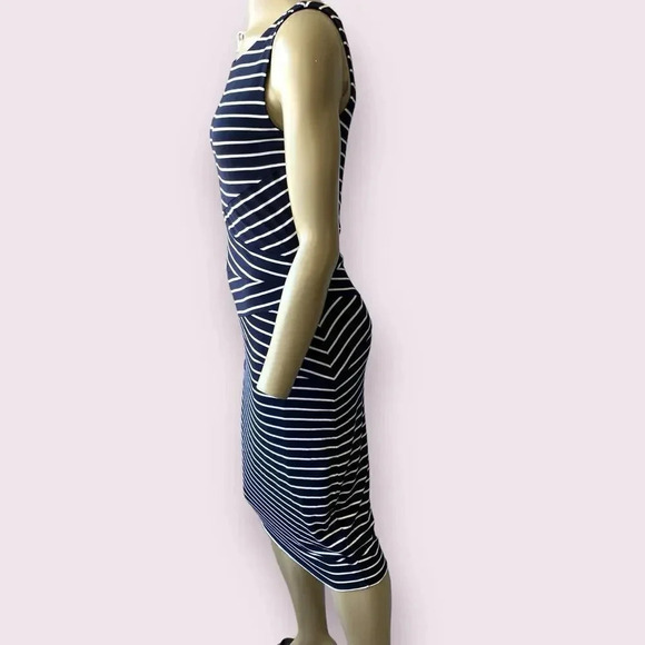 Philosophy Sleeveless Tank Shift Dress Stretchy Knit Size L Navy White Stripes - Picture 9 of 16